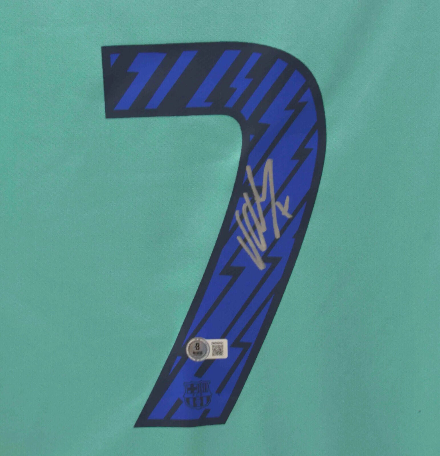 David Villa Signed FC Barcelona Away Soccer Jersey #7 with Beckett Witness